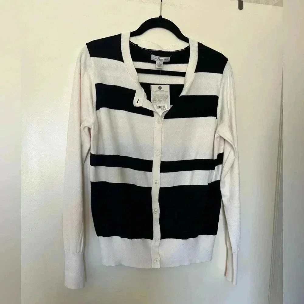 NWT Bass Cream and Black Stripe Cardigan